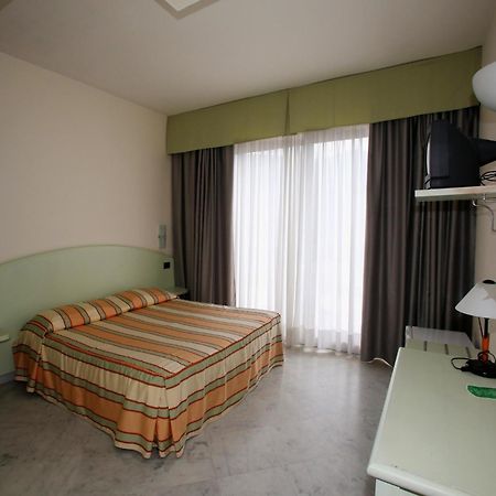Hotel Elena Recco Oda fotoğraf