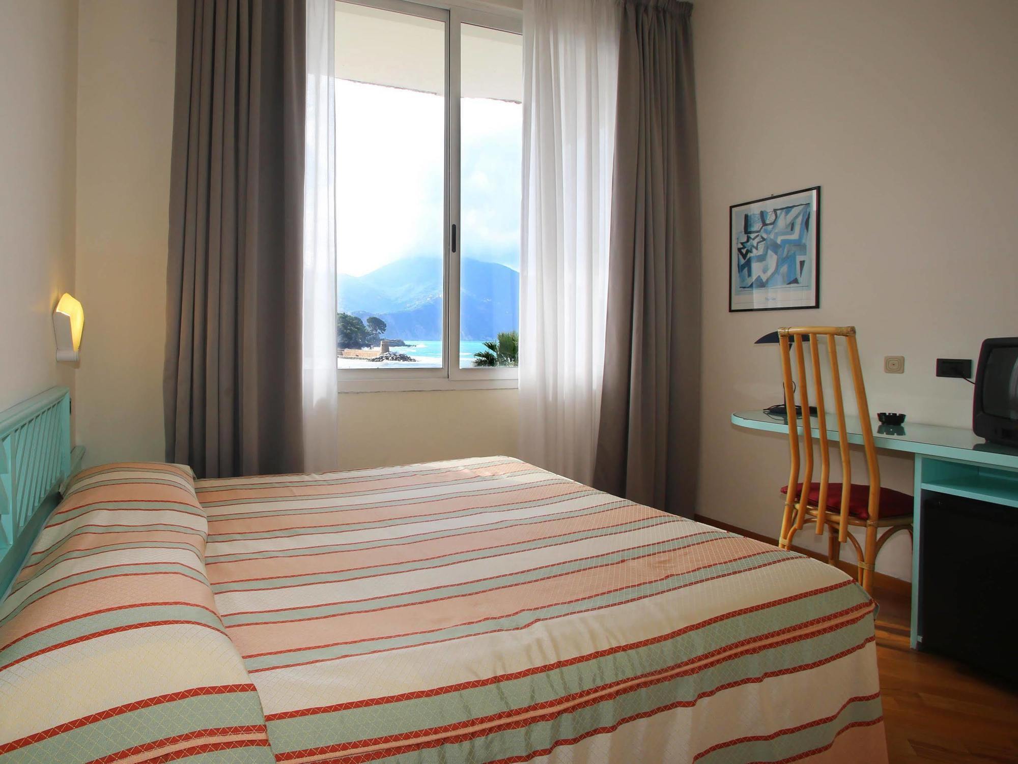 Hotel Elena Recco Dış mekan fotoğraf
