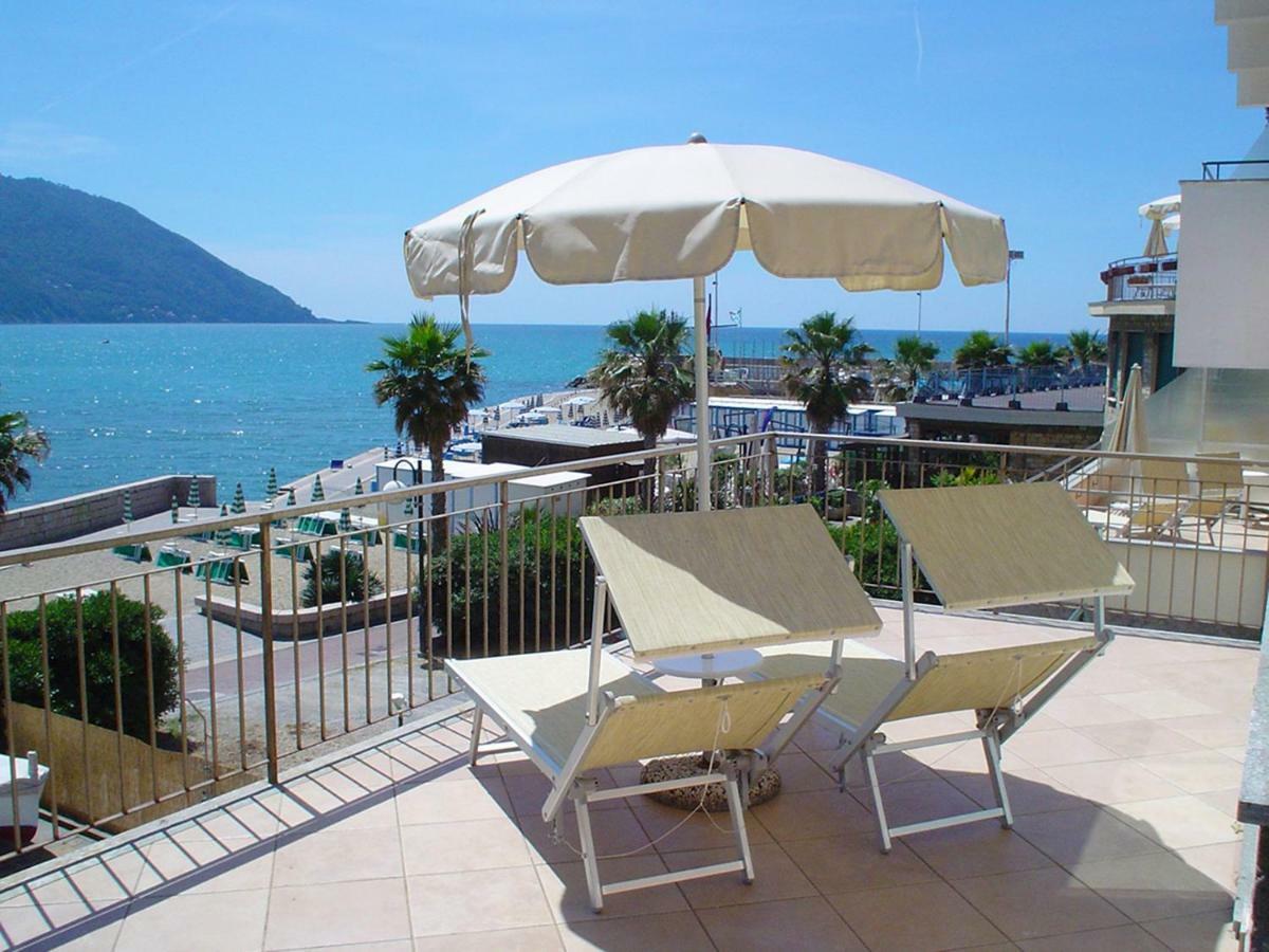 Hotel Elena Recco Dış mekan fotoğraf
